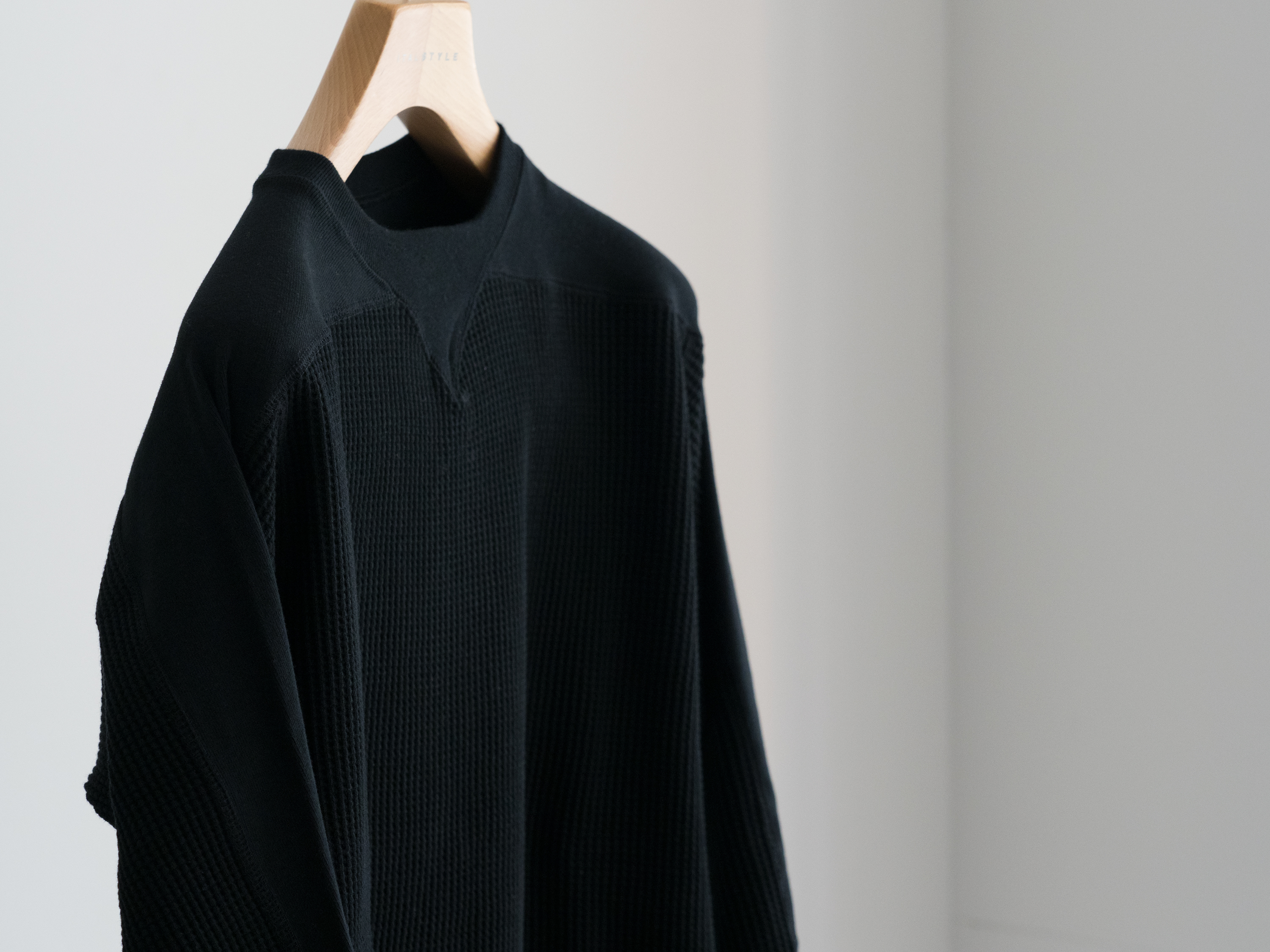 Crew neck Cut & Sewn Image