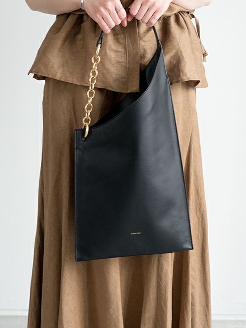 美品　21AW ORSETTO レザーハンドストラップバッグ 黒 ゴールド ORSETTO/オルセット】leather shoulder bag（ショルダーバッグ