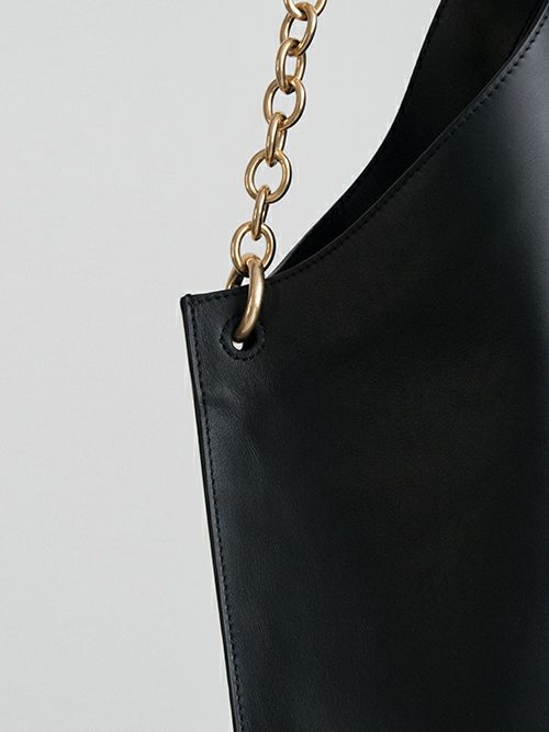 極美品 ORSETTO チェーンストラップバッグ ショルダーバッグ ブラック 極美品 ORSETTO チェーンストラップバッグ ショルダーバッグ