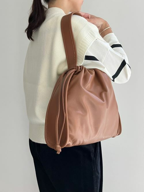 SALE】CHRISTIAN VILLAクリスチャンヴィラ ワンショルダーバッグ 【全2