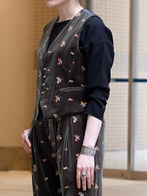 TICCAティッカ フラワーベロアベスト KHAKI | ITAL STYLE WEAR