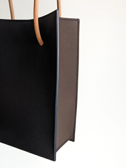 THE SOLEザ ソール シュランケンカーフレザー ミニバッグ LIBERO