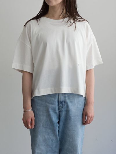 ヘレンチア 刺繡レースプルオーバー HERENCIAヘレンチア 刺繡レースプルオーバー 【全2色