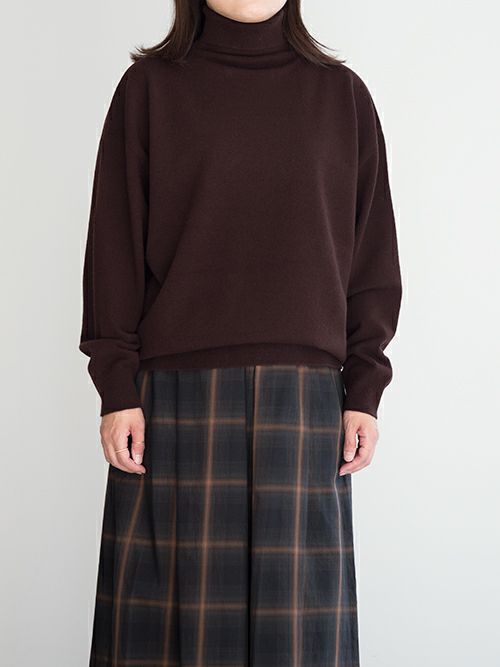 nicholson&nicholsonニコルソンアンドニコルソン タートルニット POLLY