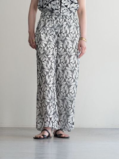 TICCAティッカ Vネックニットベスト OFFWHITE | ITAL STYLE WEAR